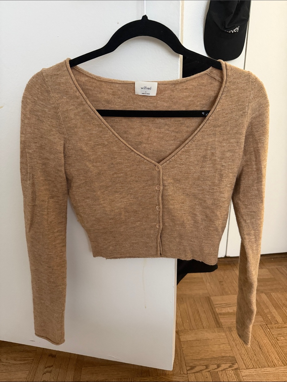 Aritzia Wilfred Sweater